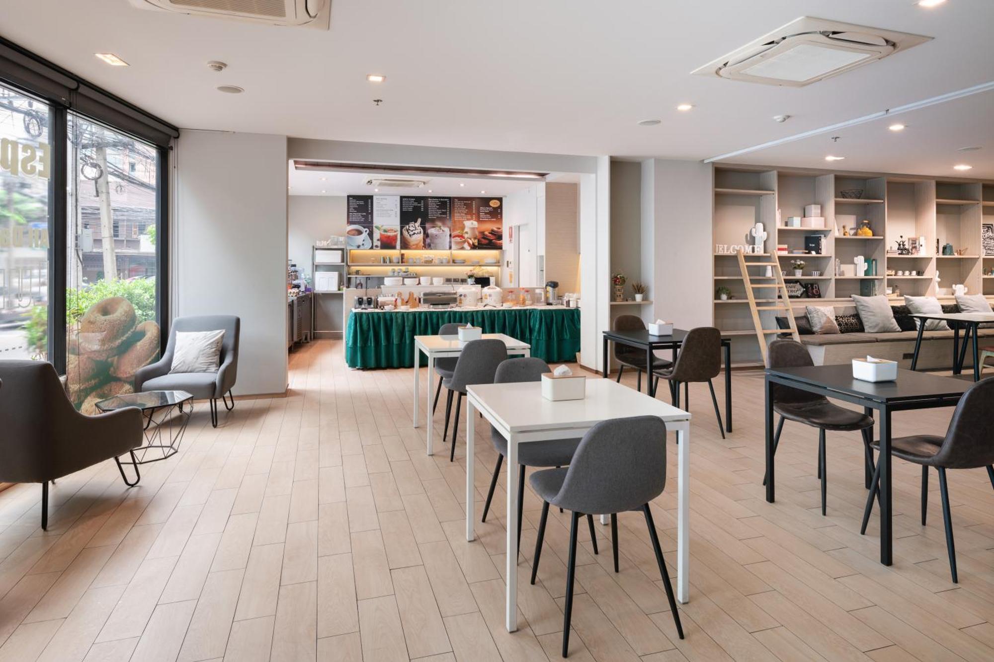 Samyan Serene Hotel Bangkok Ngoại thất bức ảnh